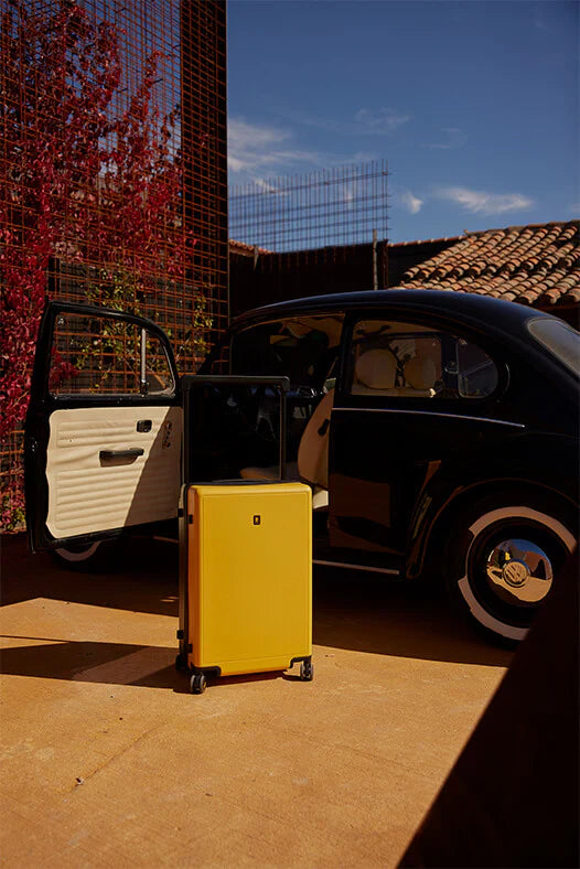Airport Luggage Storage: How It Works and What It Costs
