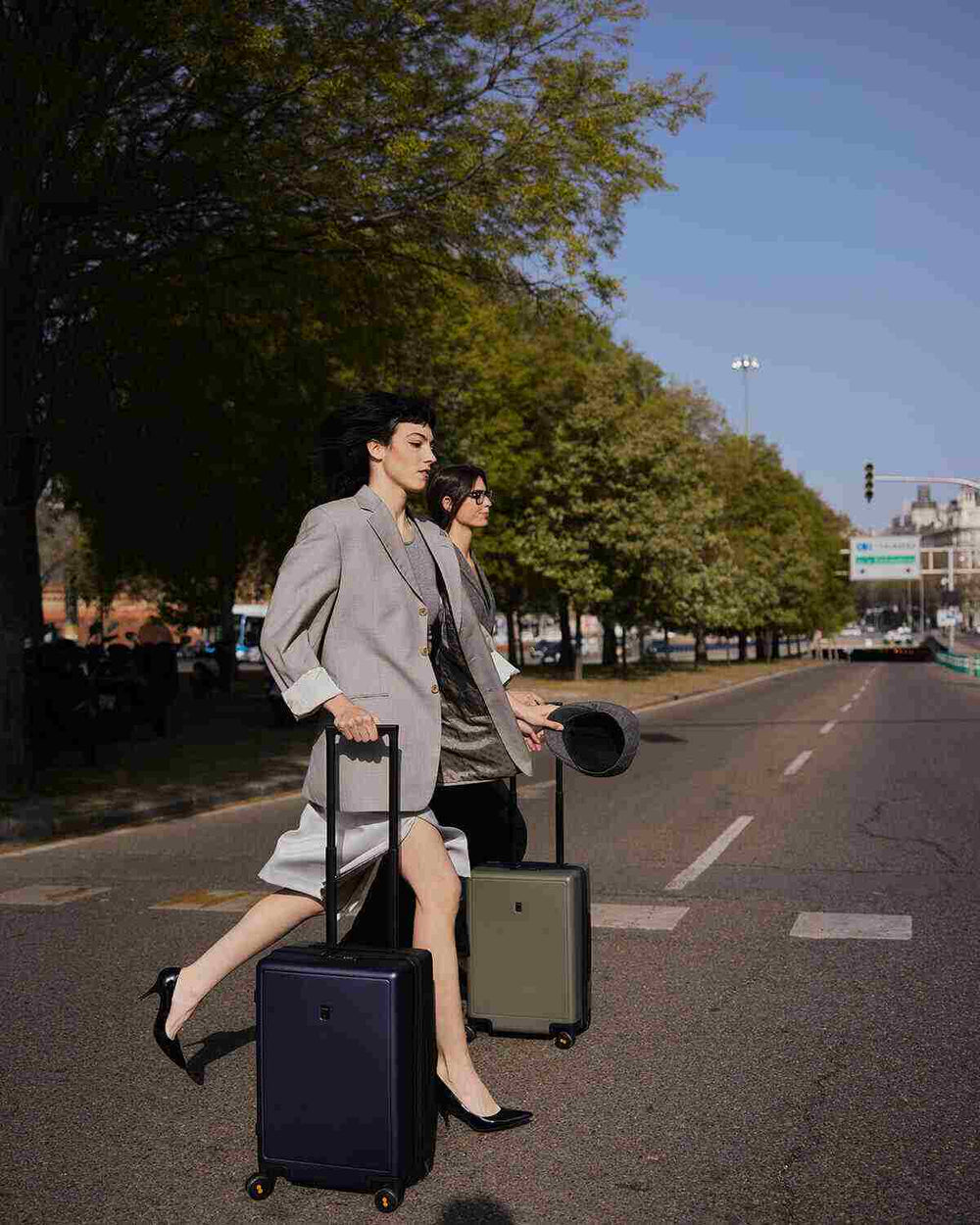 carry on luggage bag with tsa lock, size: 22” x 14” x 9